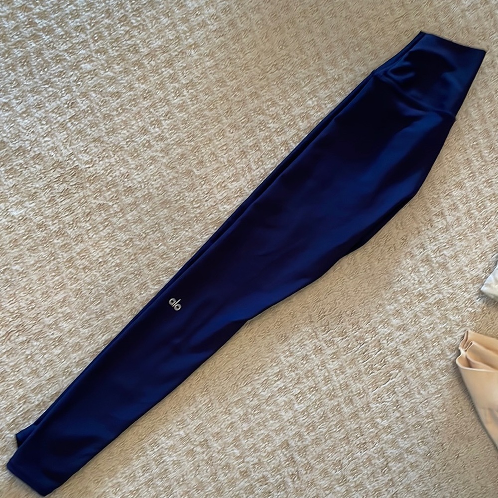 Navy blue alo yoga airlift leggings